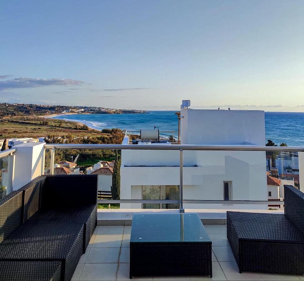 3 Bedroom Seaview Villa Direct In Coral Bay With Pool エクステリア 写真