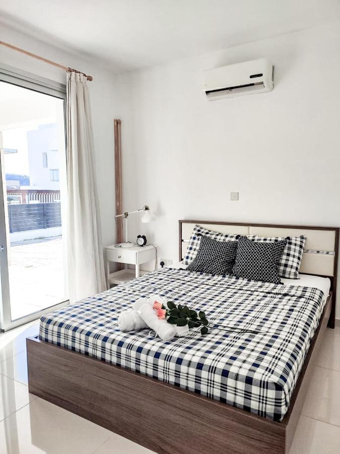 3 Bedroom Seaview Villa Direct In Coral Bay With Pool エクステリア 写真