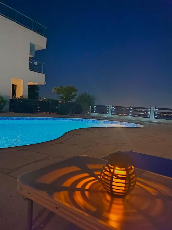 3 Bedroom Seaview Villa Direct In Coral Bay With Pool エクステリア 写真