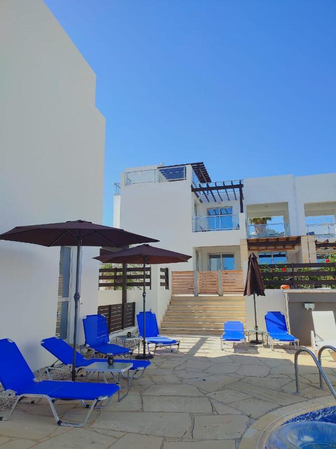 3 Bedroom Seaview Villa Direct In Coral Bay With Pool エクステリア 写真